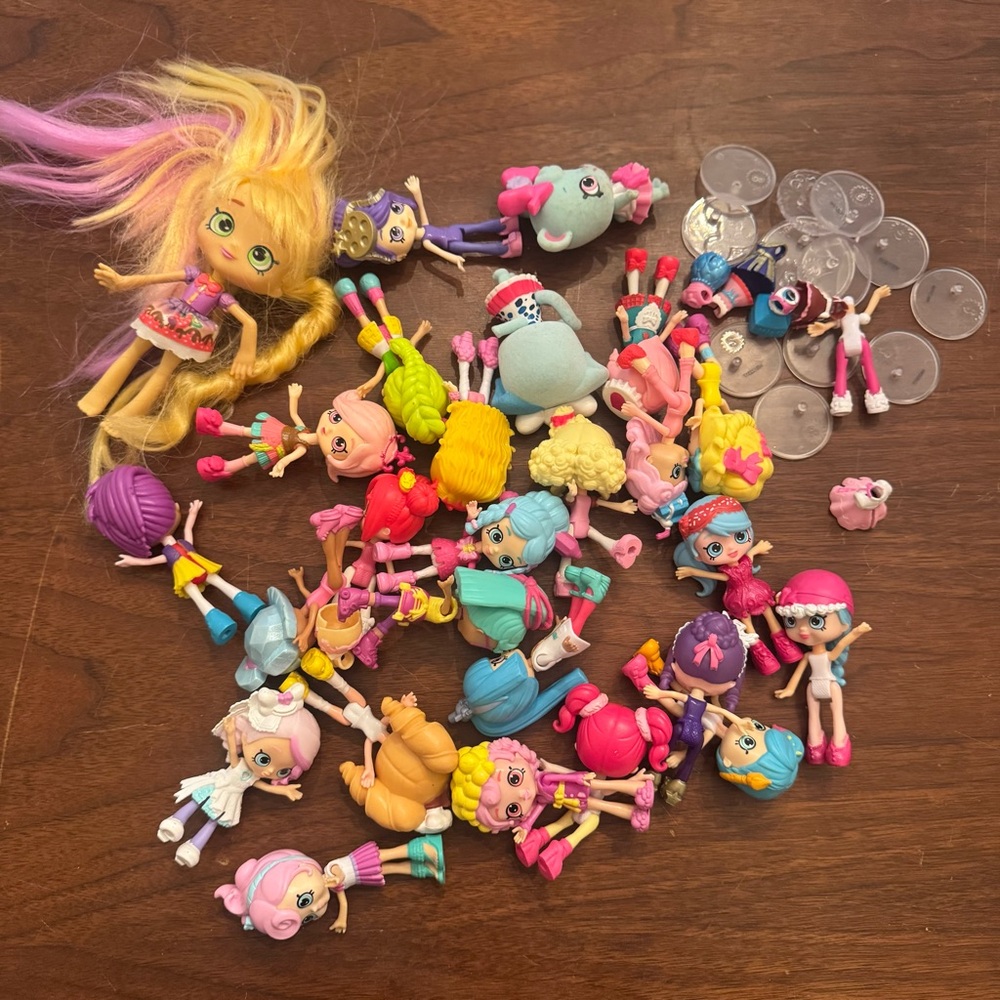Shopkins Shoppies Kawaii Dolls 1.9 lbs